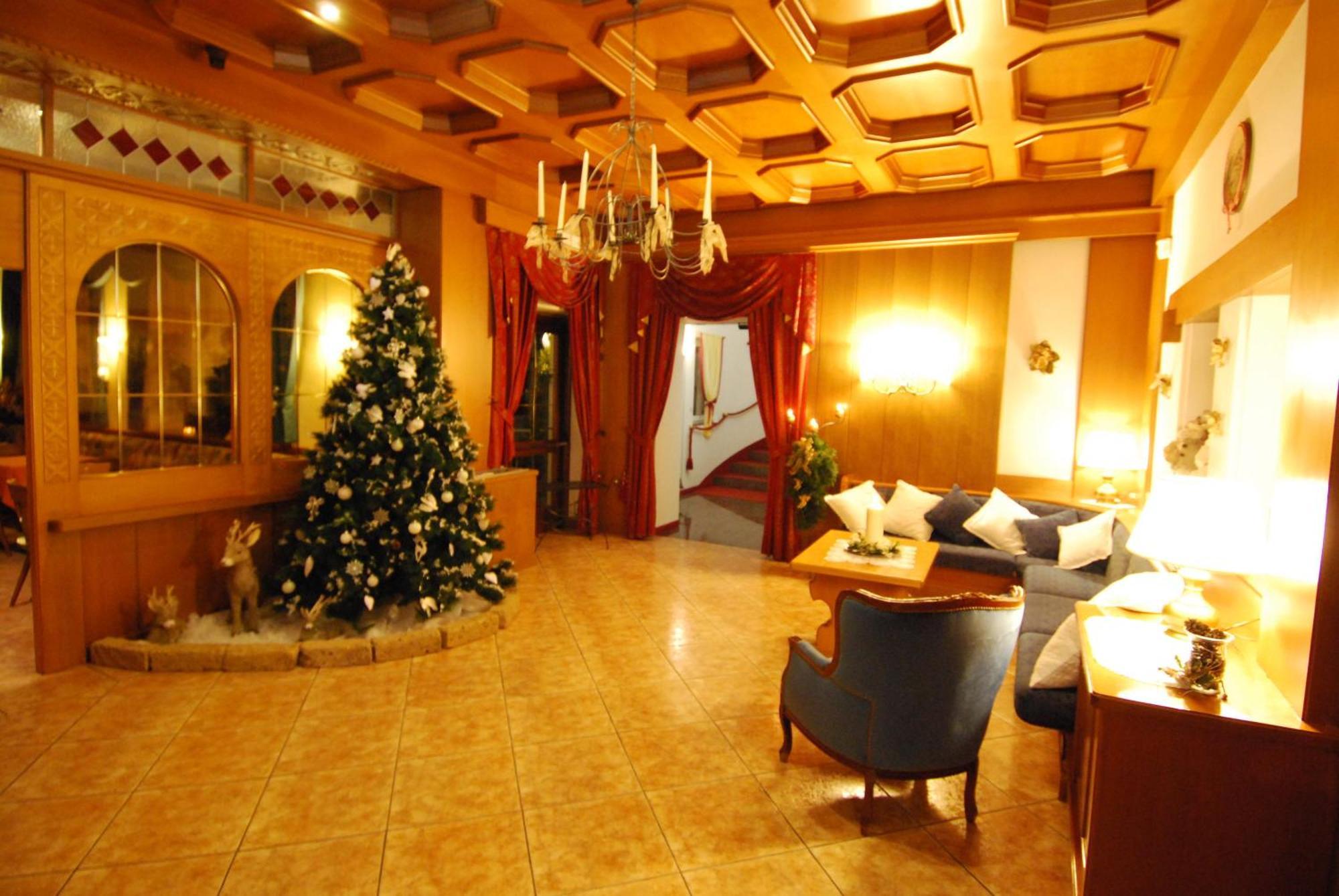 Hotel Belvedere Srl Fai della Paganella Exterior photo