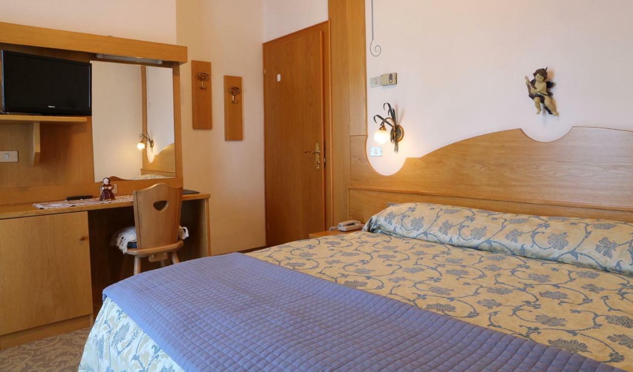 Hotel Belvedere Srl Fai della Paganella Exterior photo